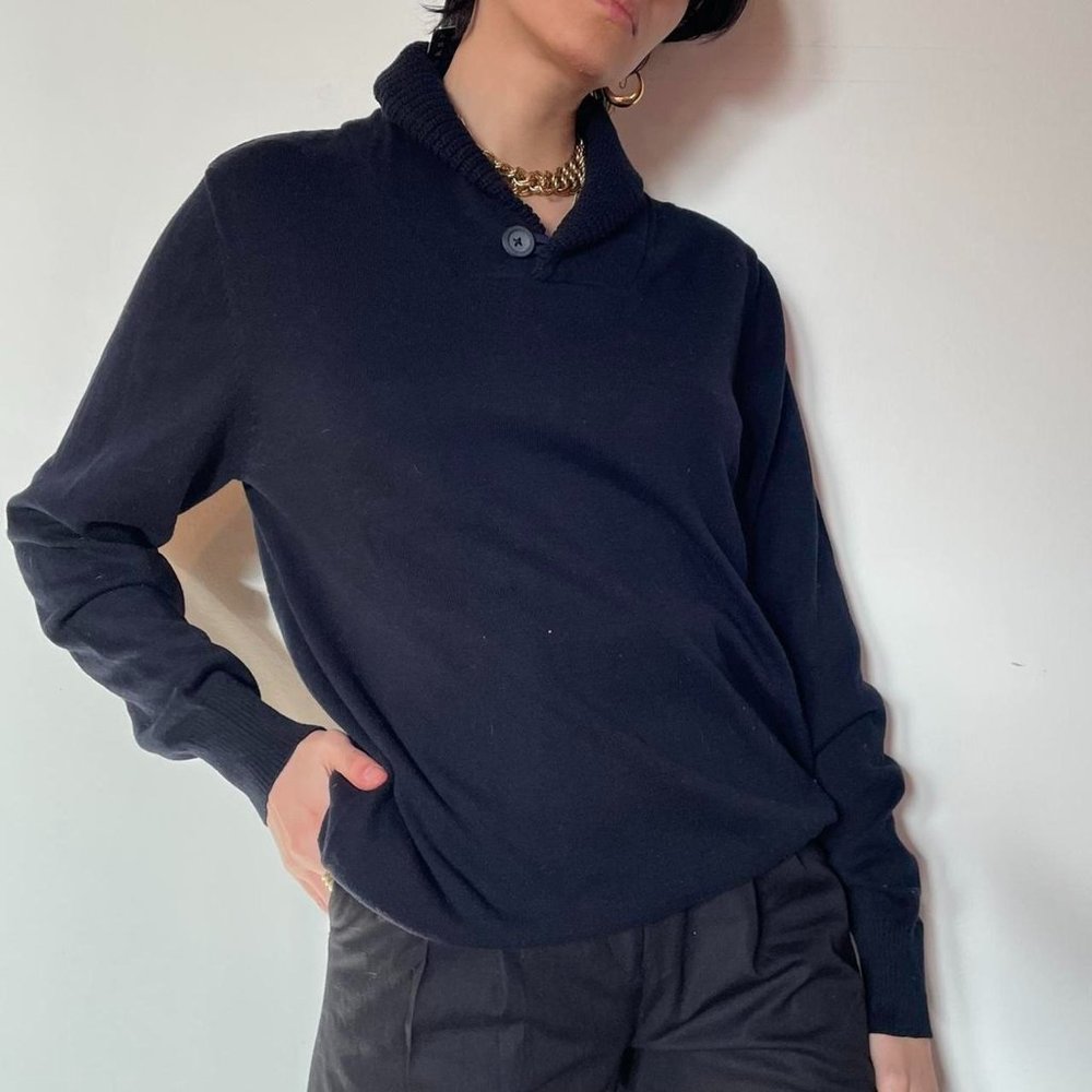 NWT dark blue navy blue sweater